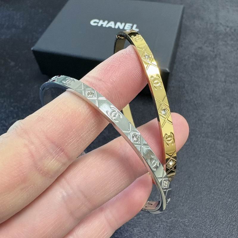 Chanel Bracelet 03yxs53 (6)