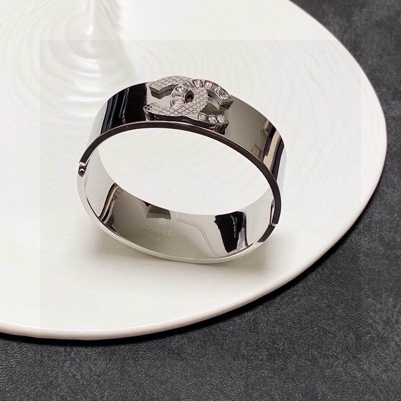 Chanel Bracelet 04yxs62 (2)