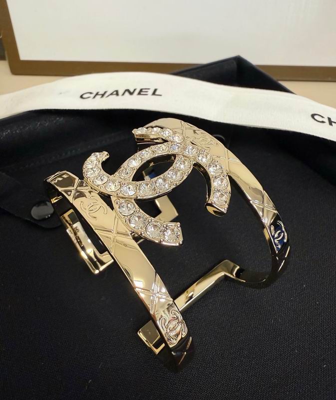 Chanel Bracelet 04yxs66 (1)