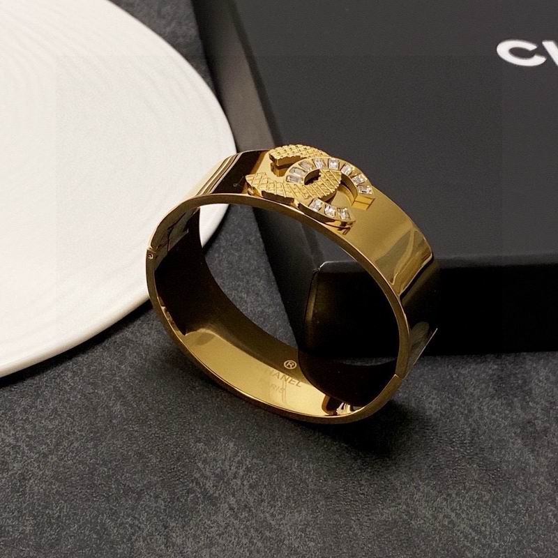 Chanel Bracelet 04yxs68 (9)