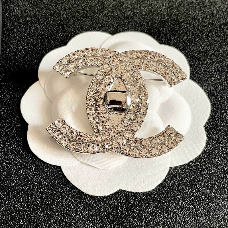 Chanel Brooch 02yxs02 (6)