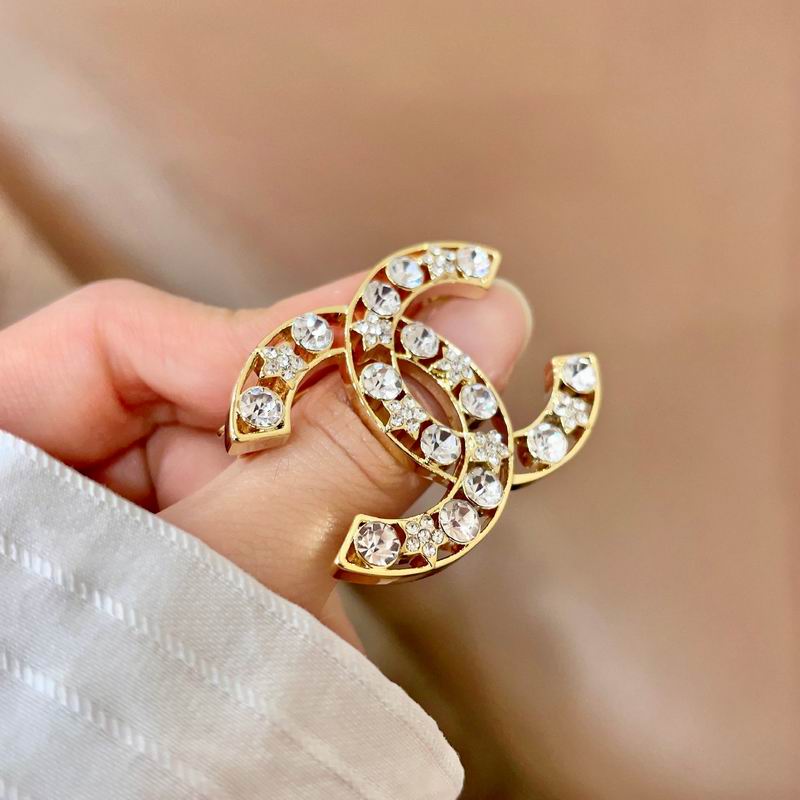 Chanel Brooch 02yxs03 (1)