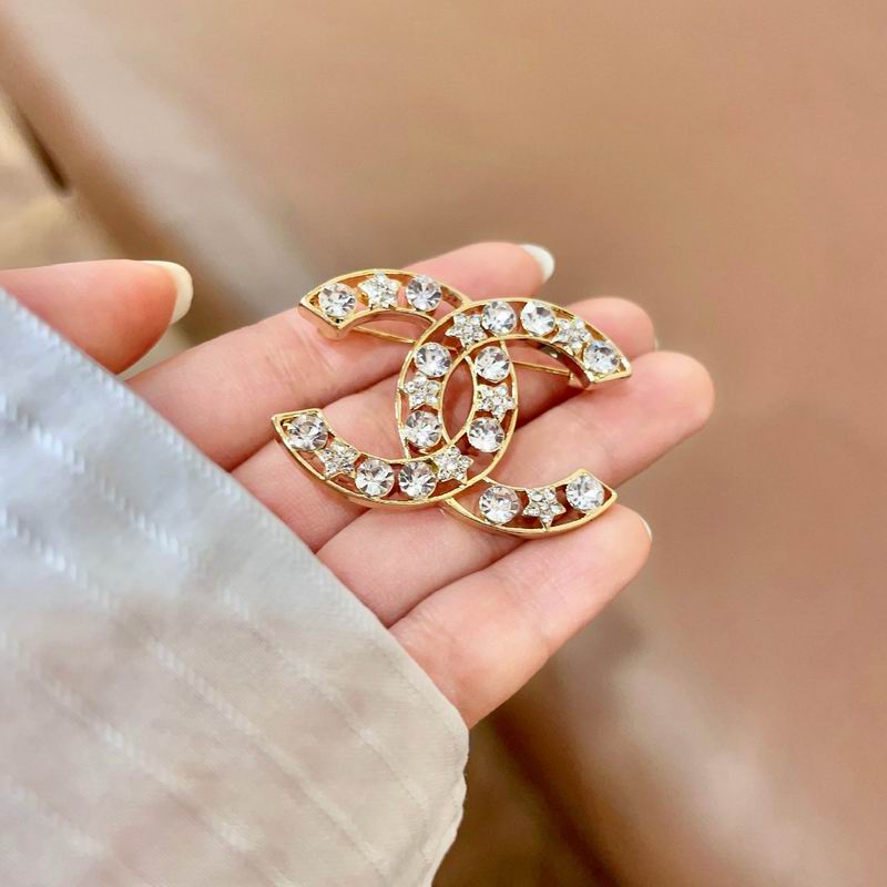 Chanel Brooch 02yxs03 (2)