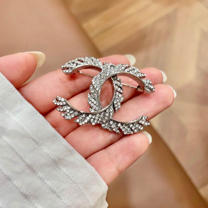 Chanel Brooch 02yxs05 (10)