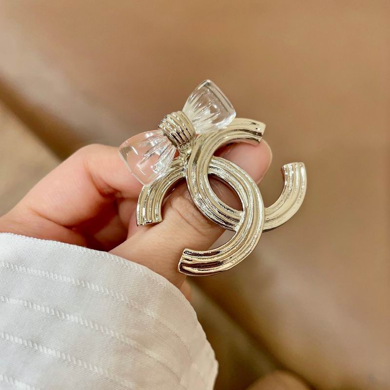 Chanel Brooch 02yxs08 (1)