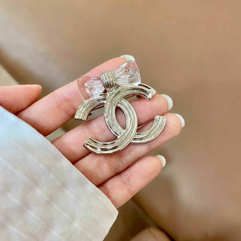 Chanel Brooch 02yxs08 (2)