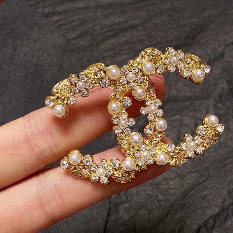 Chanel Brooch 02yxs12 (1)