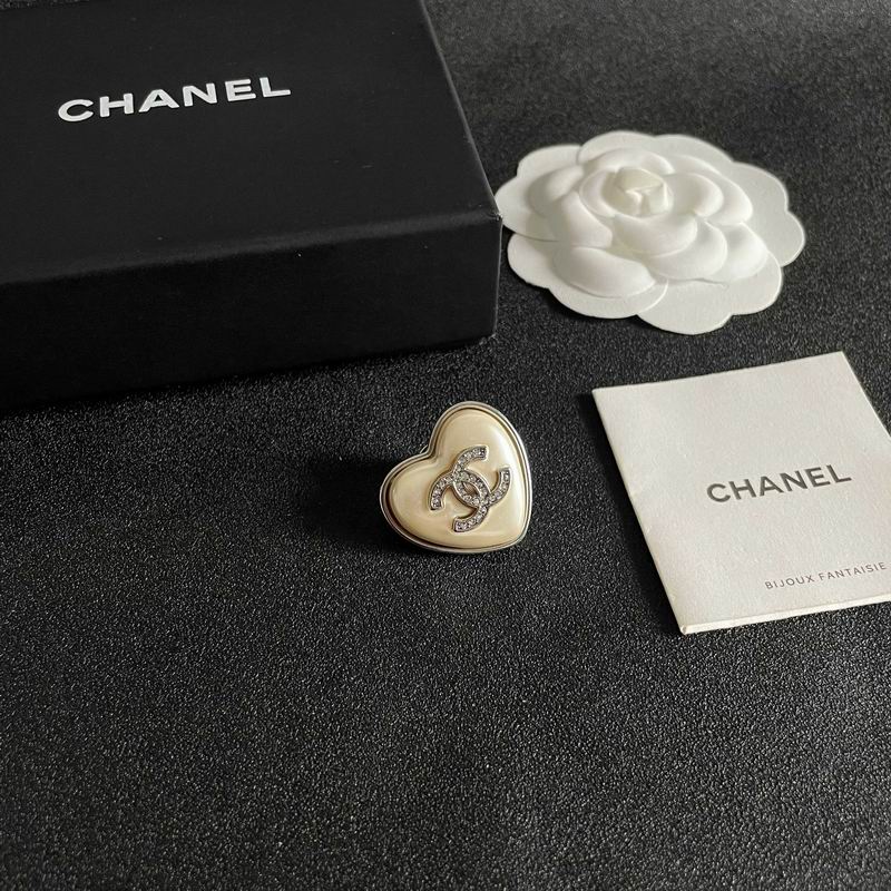 Chanel Brooch 02yxs17 (4)