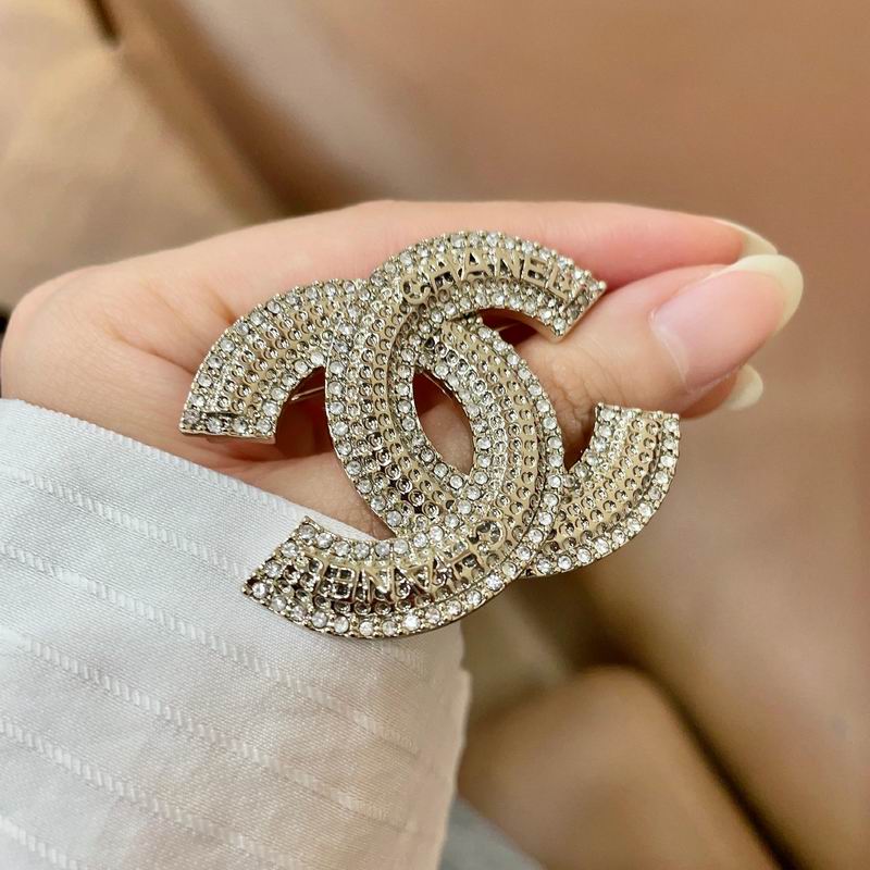 Chanel Brooch 02yxs18 (1)