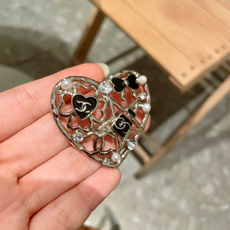 Chanel Brooch 02yxs27 (2)