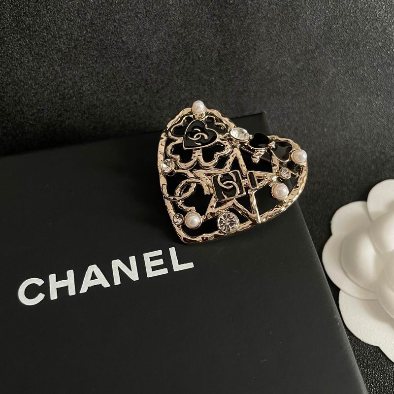 Chanel Brooch 02yxs27 (7)