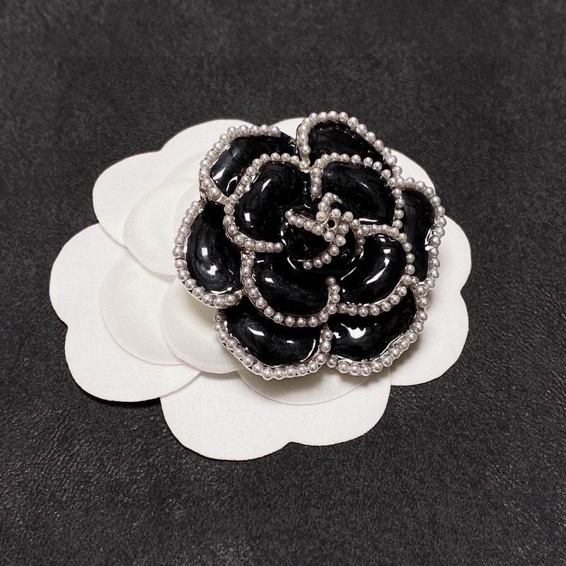 Chanel Brooch 02yxs29 (2)