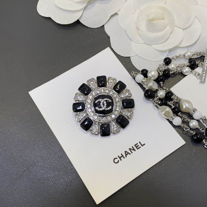 Chanel Brooch 02yxs30 (10)