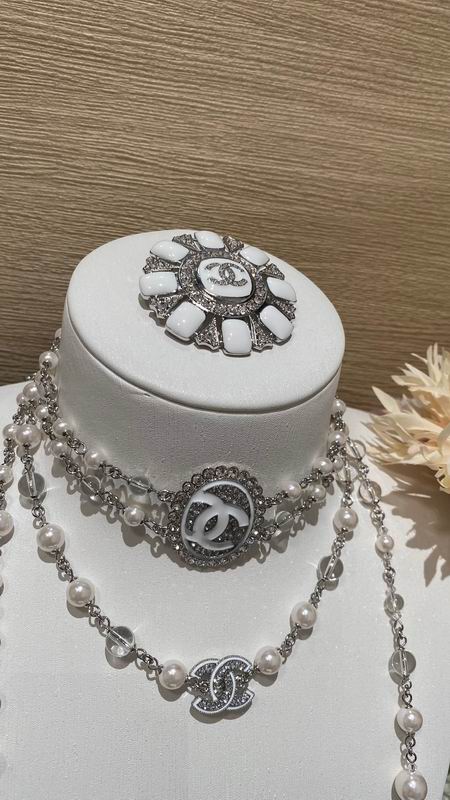 Chanel Brooch 02yxs30 (6)