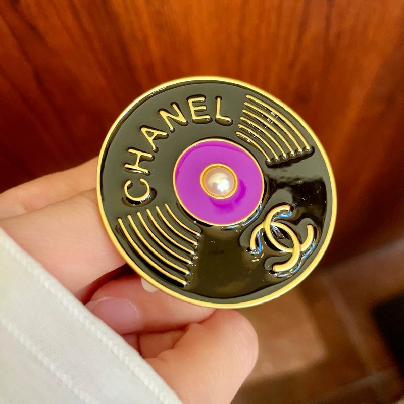 Chanel Brooch 02yxs33 (1)