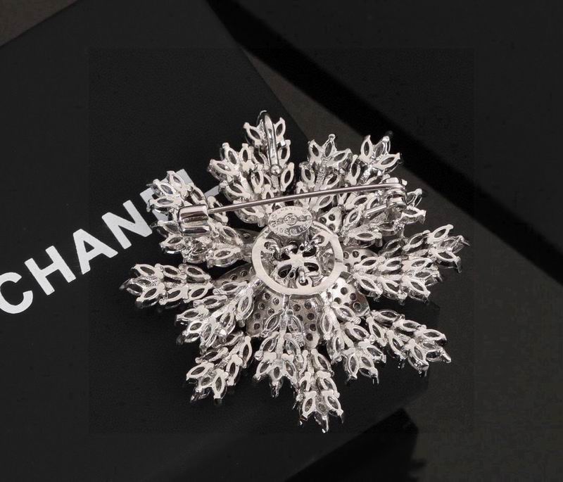 Chanel Brooch 02yxs36 (4)