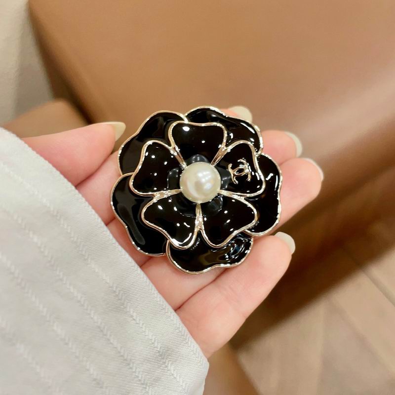 Chanel Brooch 02yxs40 (10)
