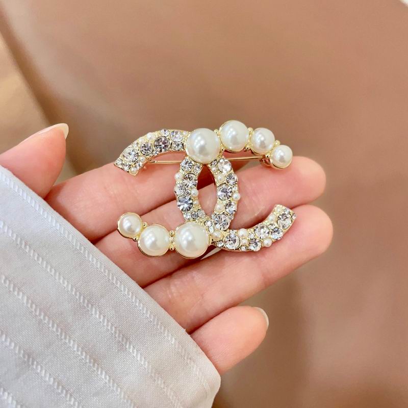 Chanel Brooch 02yxs43 (2)