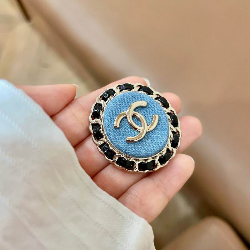 Chanel Brooch 02yxs46 (10)