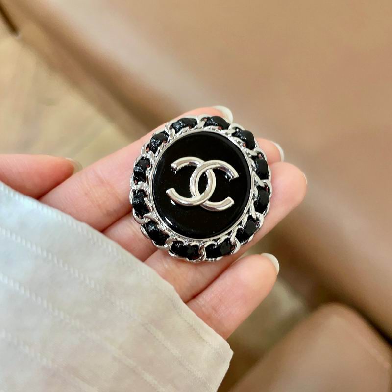 Chanel Brooch 02yxs46 (2)