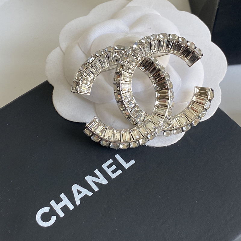 Chanel Brooch 02yxs50 (1)