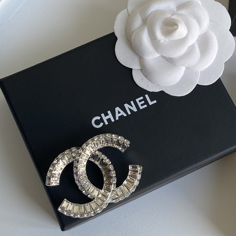Chanel Brooch 02yxs50 (5)