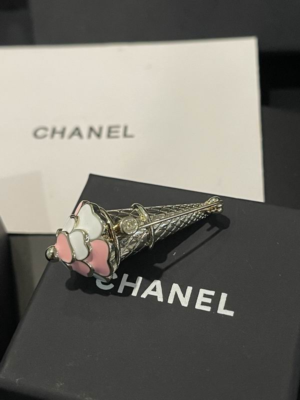 Chanel Brooch 02yxs52 (3)