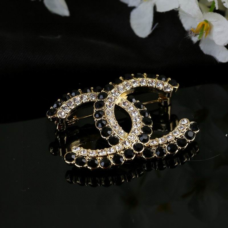 Chanel Brooch 02yxs57 (4)
