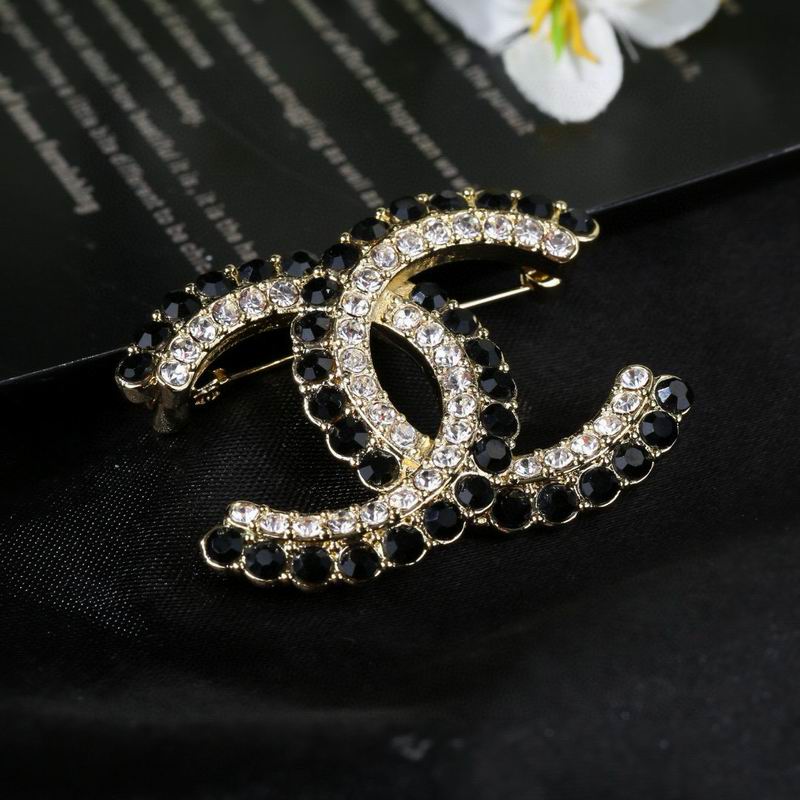 Chanel Brooch 02yxs57 (5)
