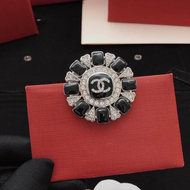 Chanel Brooch 02yxs64 (10)