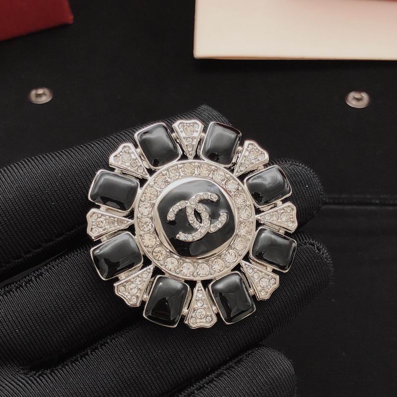Chanel Brooch 02yxs64 (16)