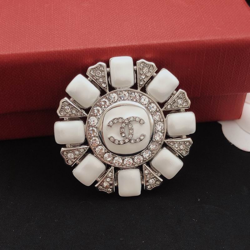 Chanel Brooch 02yxs64 (6)
