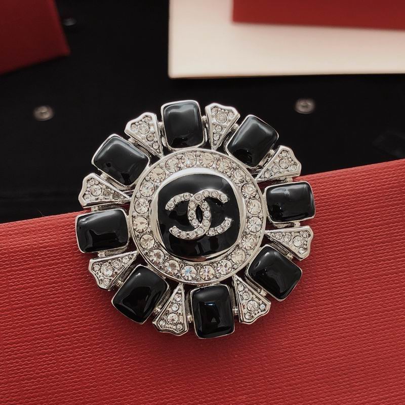 Chanel Brooch 02yxs64 (9)