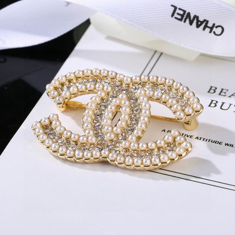 Chanel Brooch 02yxs71 (2)