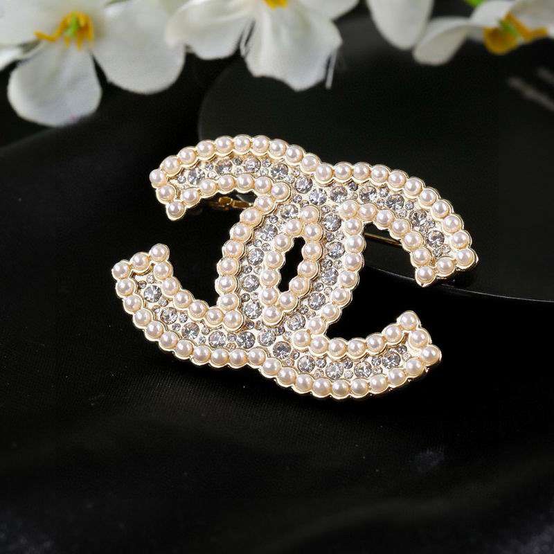 Chanel Brooch 02yxs71 (4)