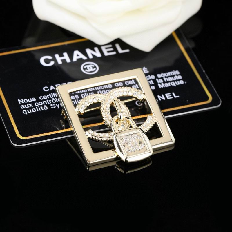 Chanel Brooch 02yxs79 (4)