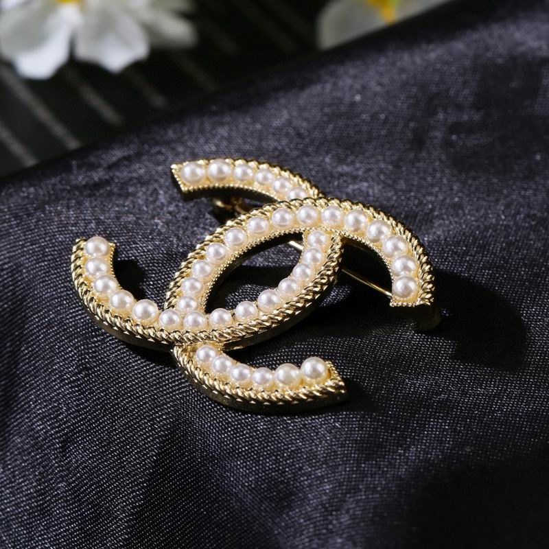 Chanel Brooch 02yxs80 (6)