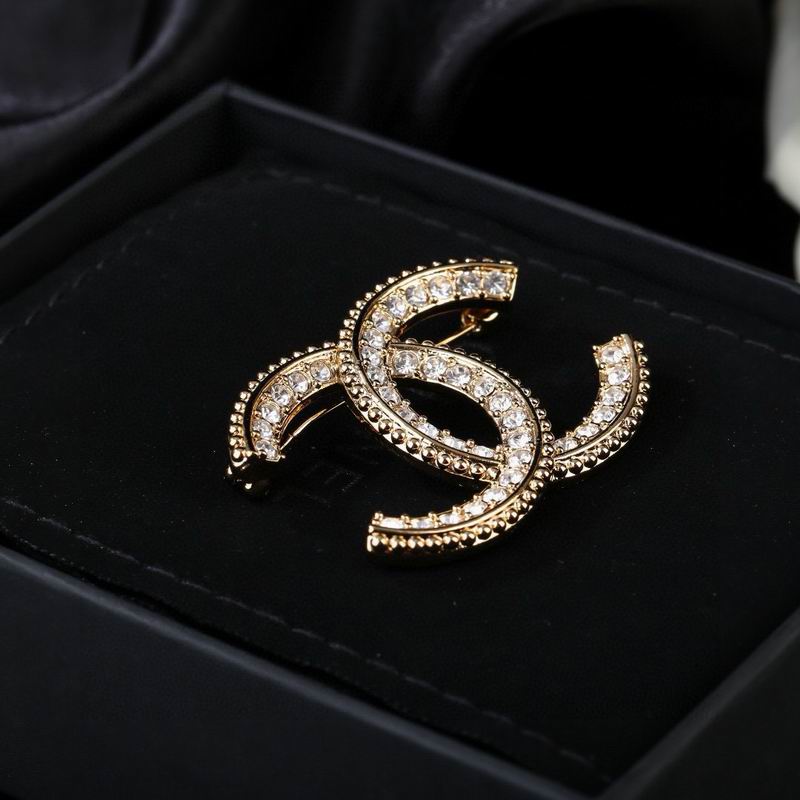 Chanel Brooch 02yxs81 (3)