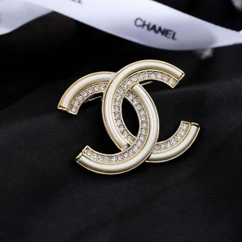 Chanel Brooch 02yxs83 (1)