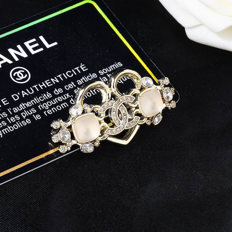 Chanel Brooch 03yxs101 (5)