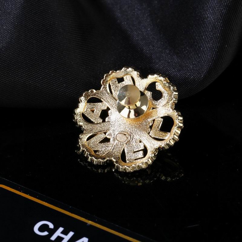 Chanel Brooch 03yxs103 (4)