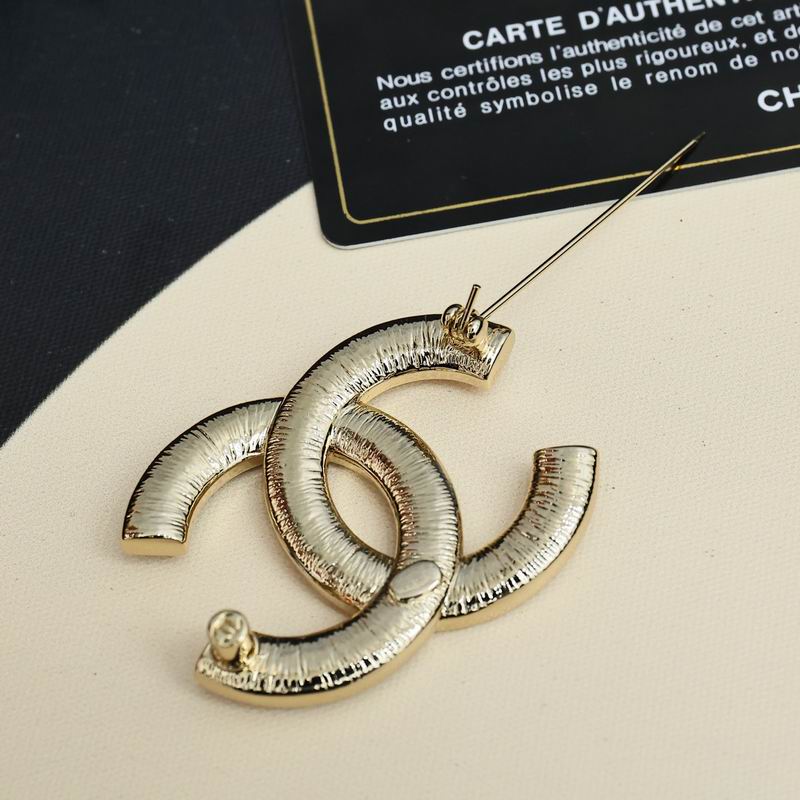 Chanel Brooch 03yxs104 (10)