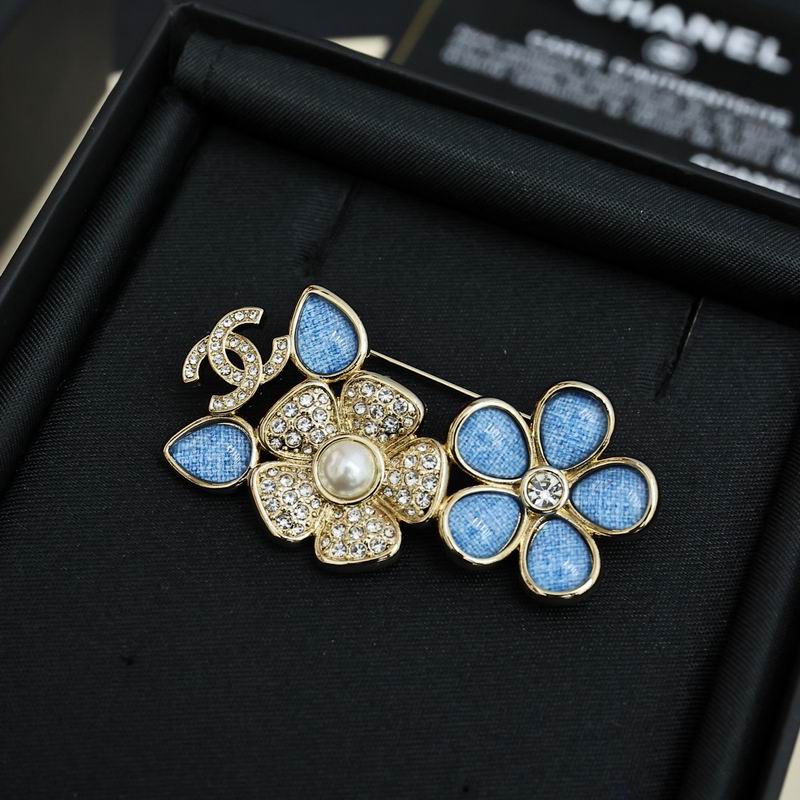 Chanel Brooch 03yxs105 (4)
