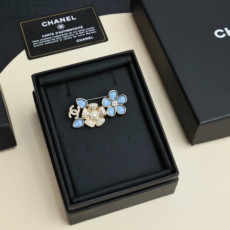 Chanel Brooch 03yxs105 (5)