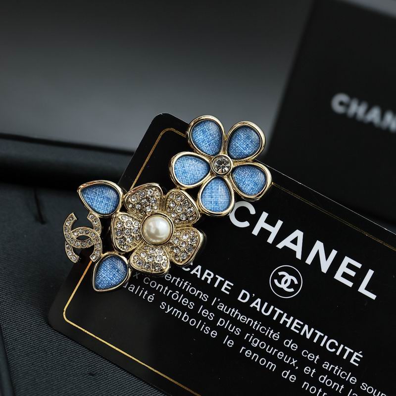 Chanel Brooch 03yxs105 (6)