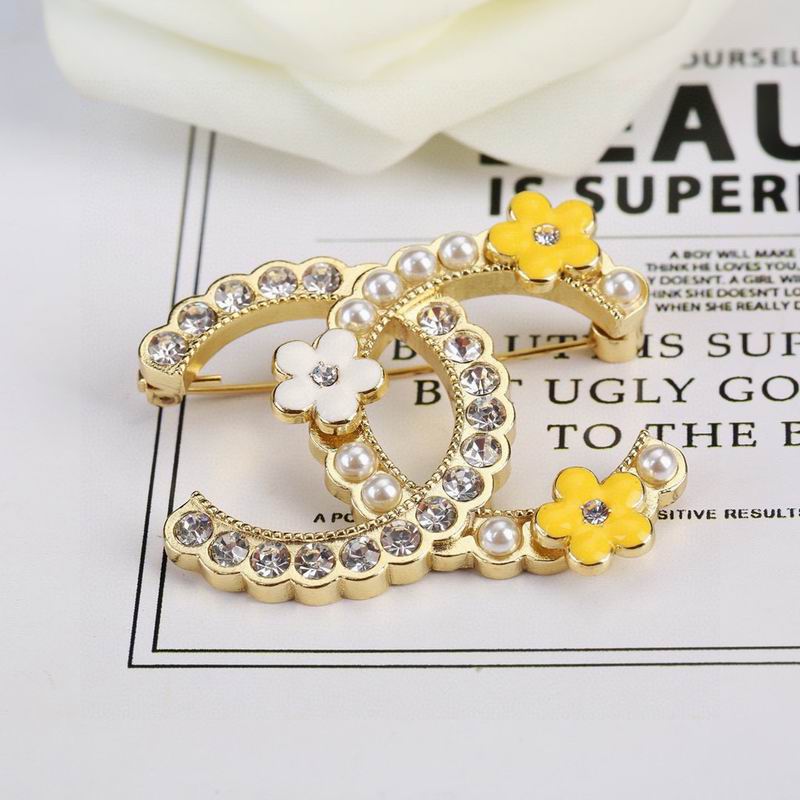 Chanel Brooch 03yxs108 (3)