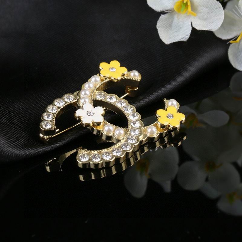 Chanel Brooch 03yxs108 (6)