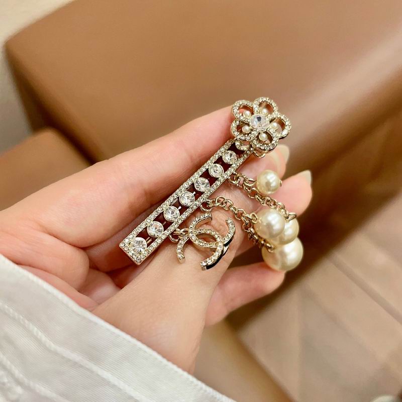 Chanel Brooch 03yxs111 (6)