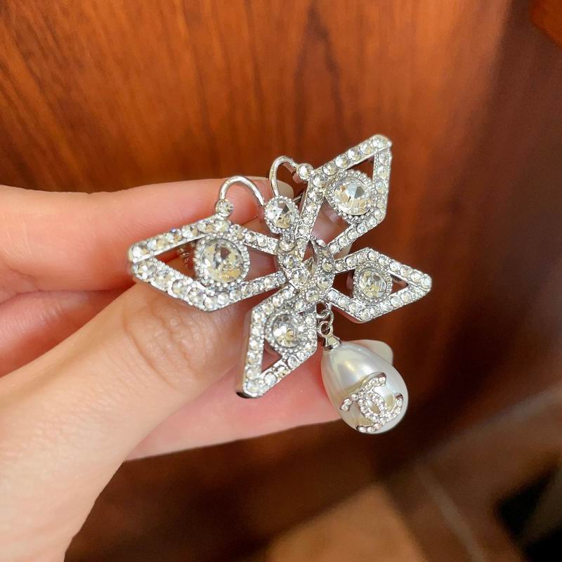 Chanel Brooch 03yxs112 (6)