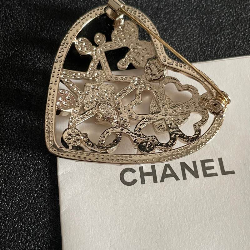 Chanel Brooch 03yxs113 (3)